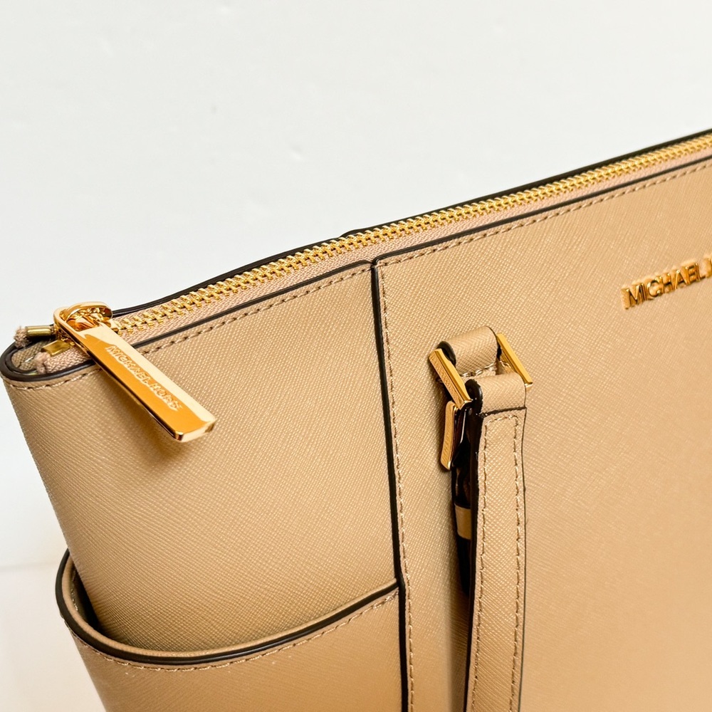 Michael Kors Charlotte Large Top Zip Shoulder Tote Bag Camel - Picture 11 of 11